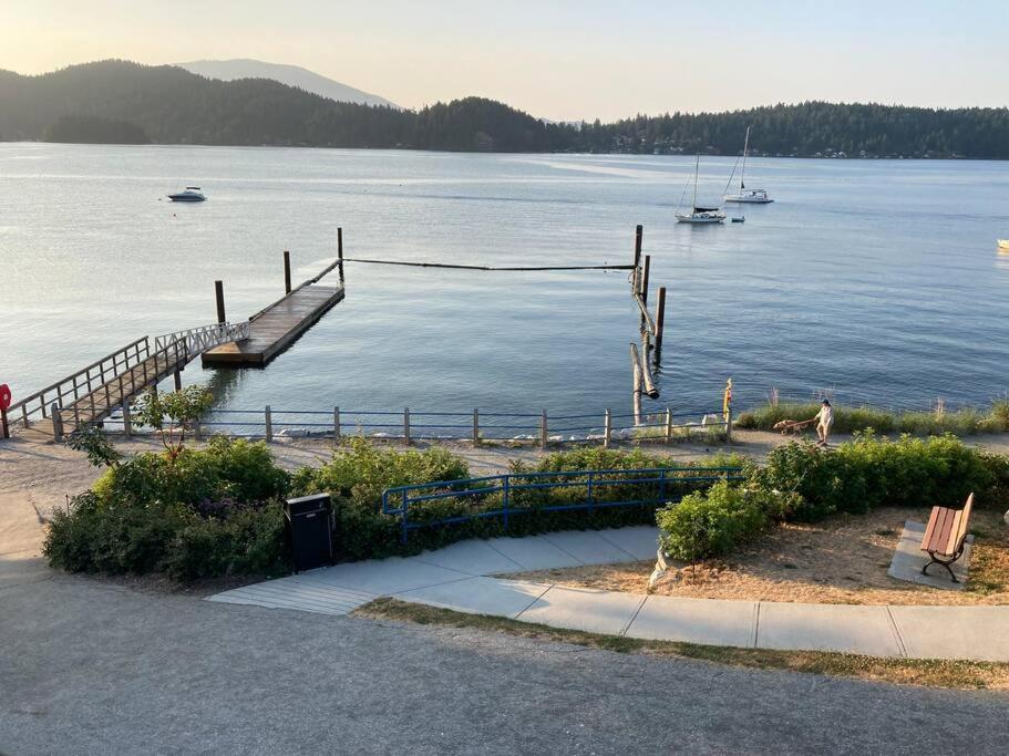 Villa Iconic 3-Story Waterfront 'Marina House' W/ View Gibsons Exterior foto